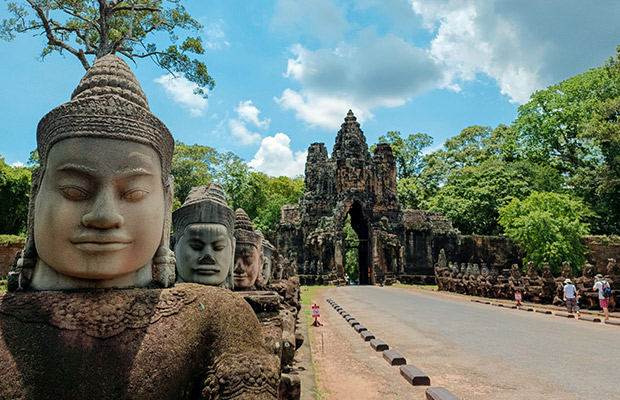 8-Day: Private Tour with Angkor Wat, Phnom Penh & Sihanoukville Islands