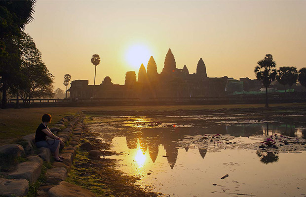 Angkor Wat Temple Sunrise Tour