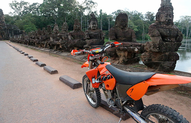 Off-Road Bike Angkor Wat Sunrise