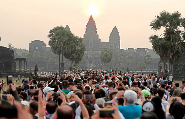 Discover Angkor Temple & Tonle Sap Lake