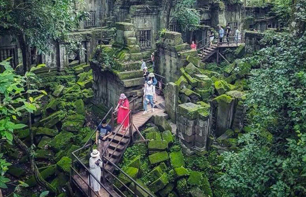 Full-Day: Preah Vihea and Beng Mealea Temple Guided Tour